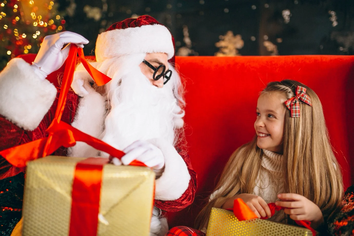 Join the Christmas Magic: Santa Claus Comes to Astropark Kids Parties